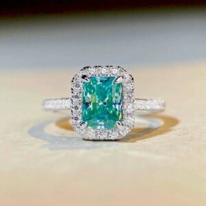 MOISSANITE RADIANT AQUA BLUE 2.0 Carat